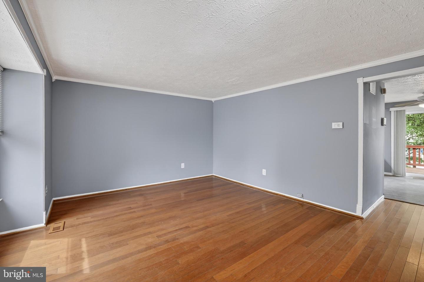 11223 Westport Dr Property Photo 6
