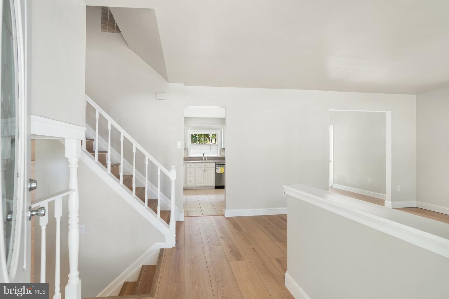 15950 Alameda Dr Property Photo 3