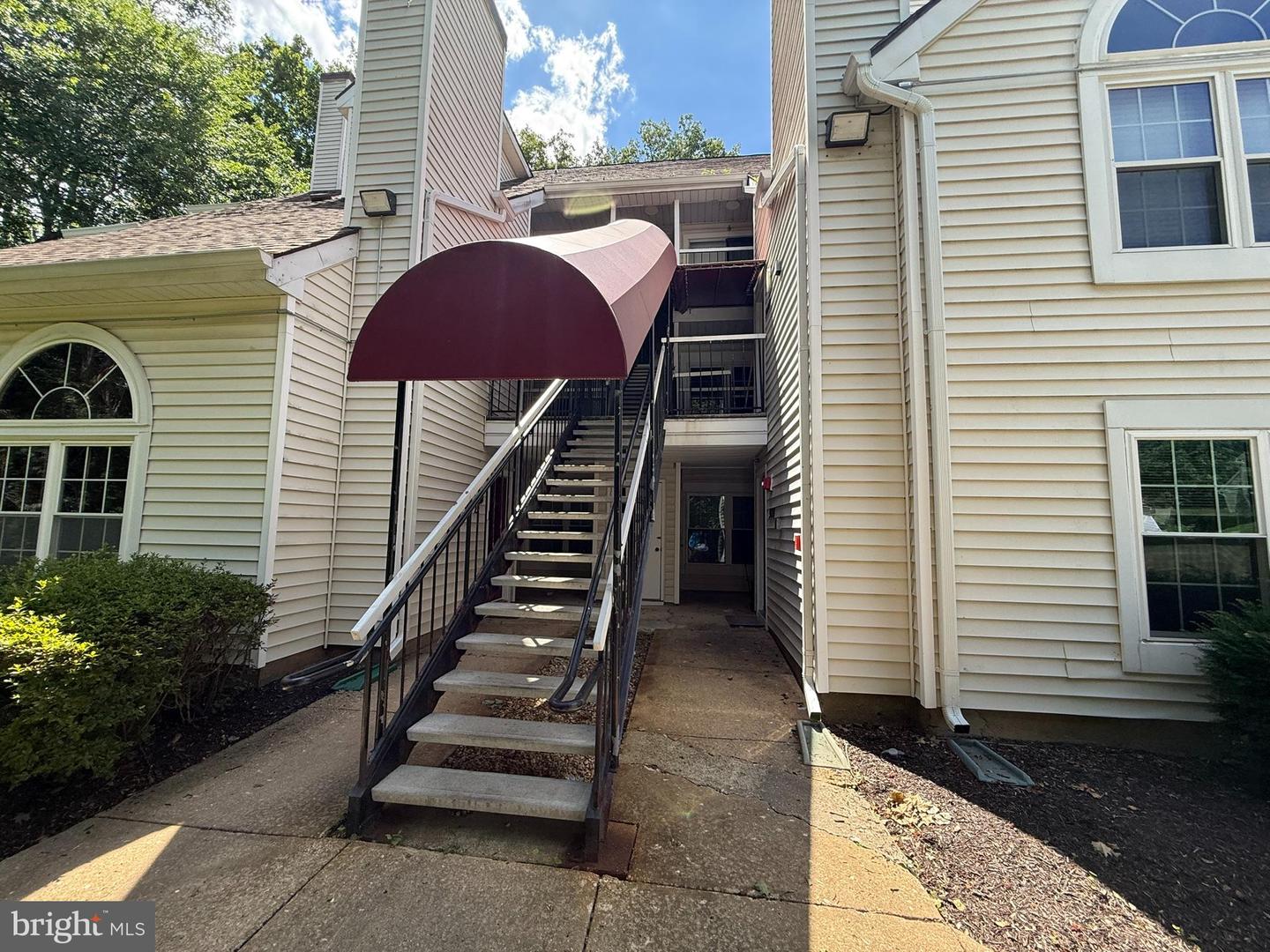 916 Westhaven Dr #11-301 Property Photo 1
