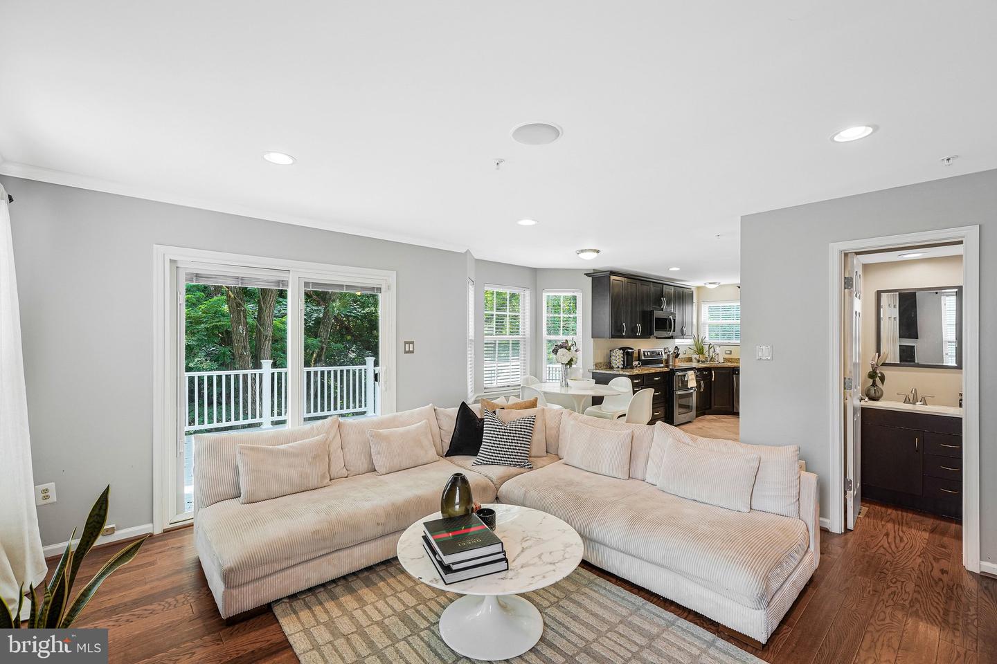 13805 Gullivers Trl Property Photo 18