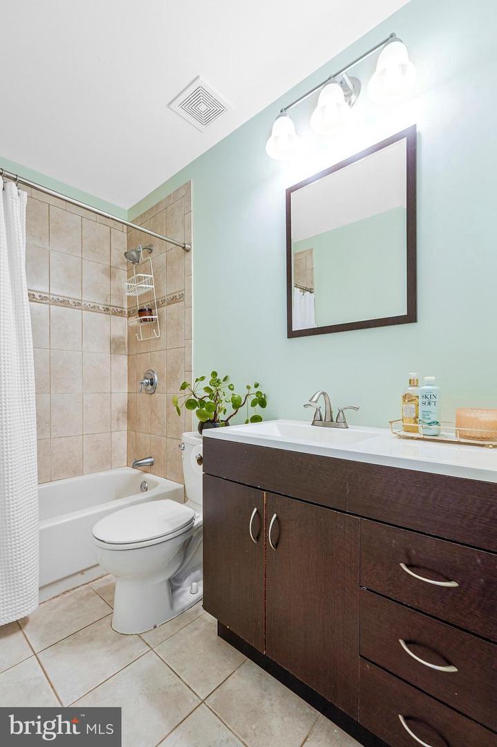13805 Gullivers Trl Property Photo 34