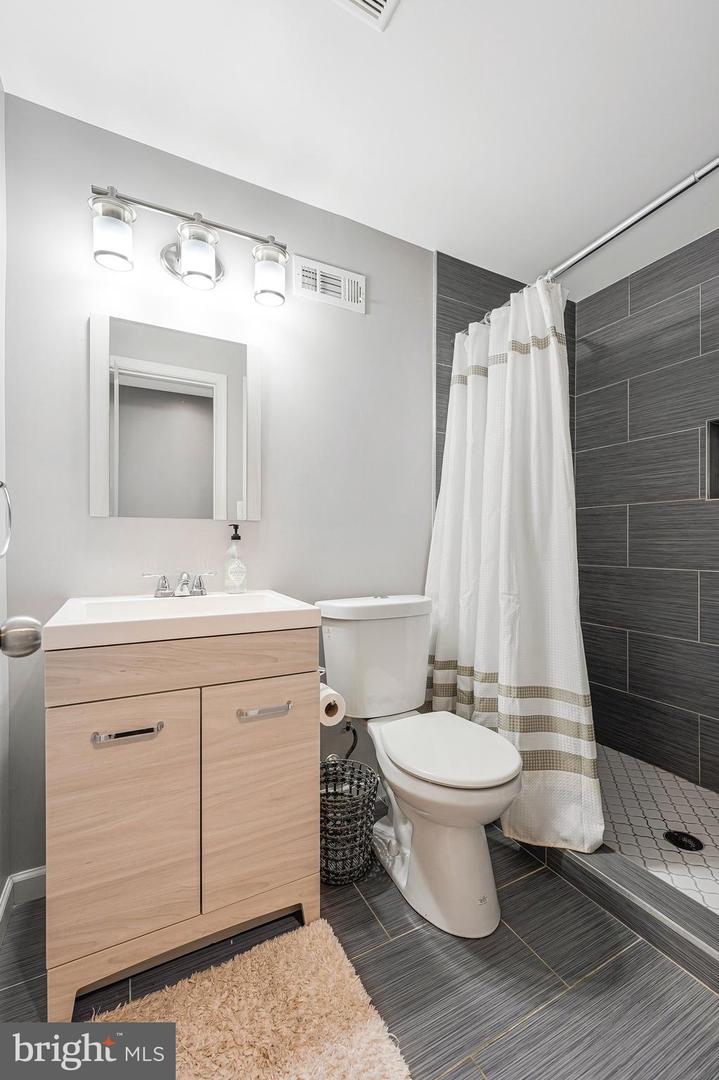 13805 Gullivers Trl Property Photo 39