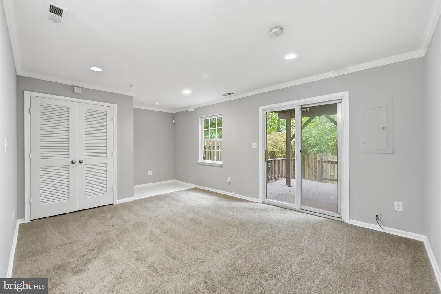 1213 Sutler Ter Property Photo 3