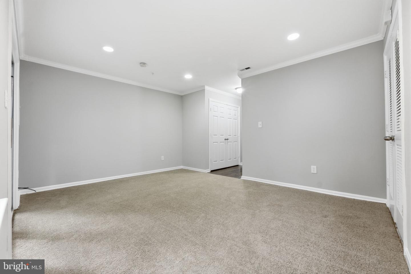 1213 Sutler Ter Property Photo 5