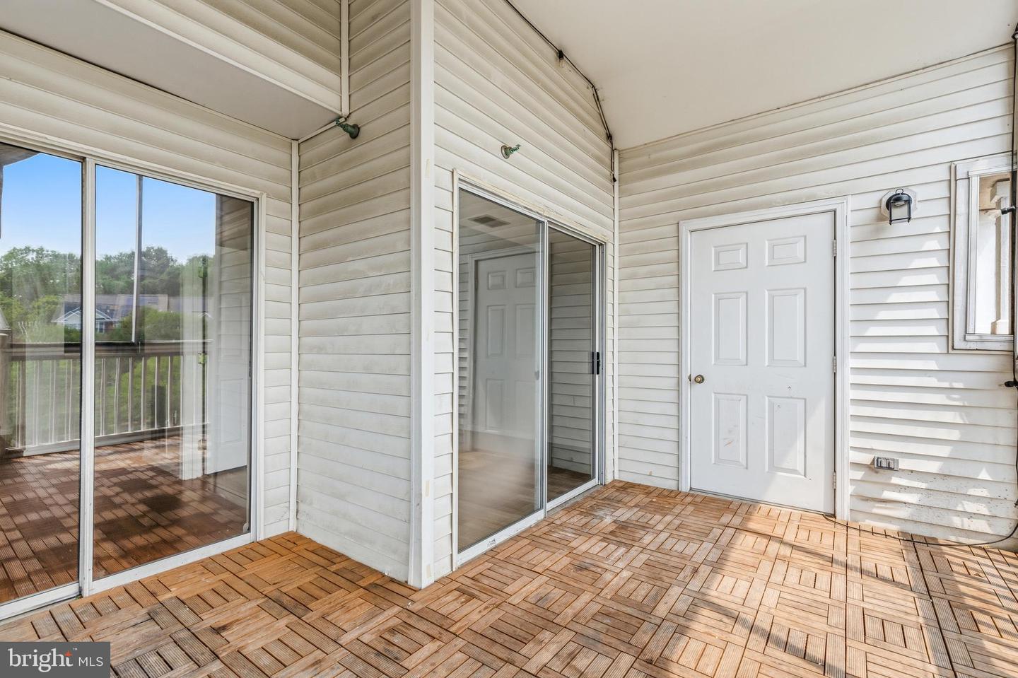 6640 Lake Park Dr #3b Property Photo 29