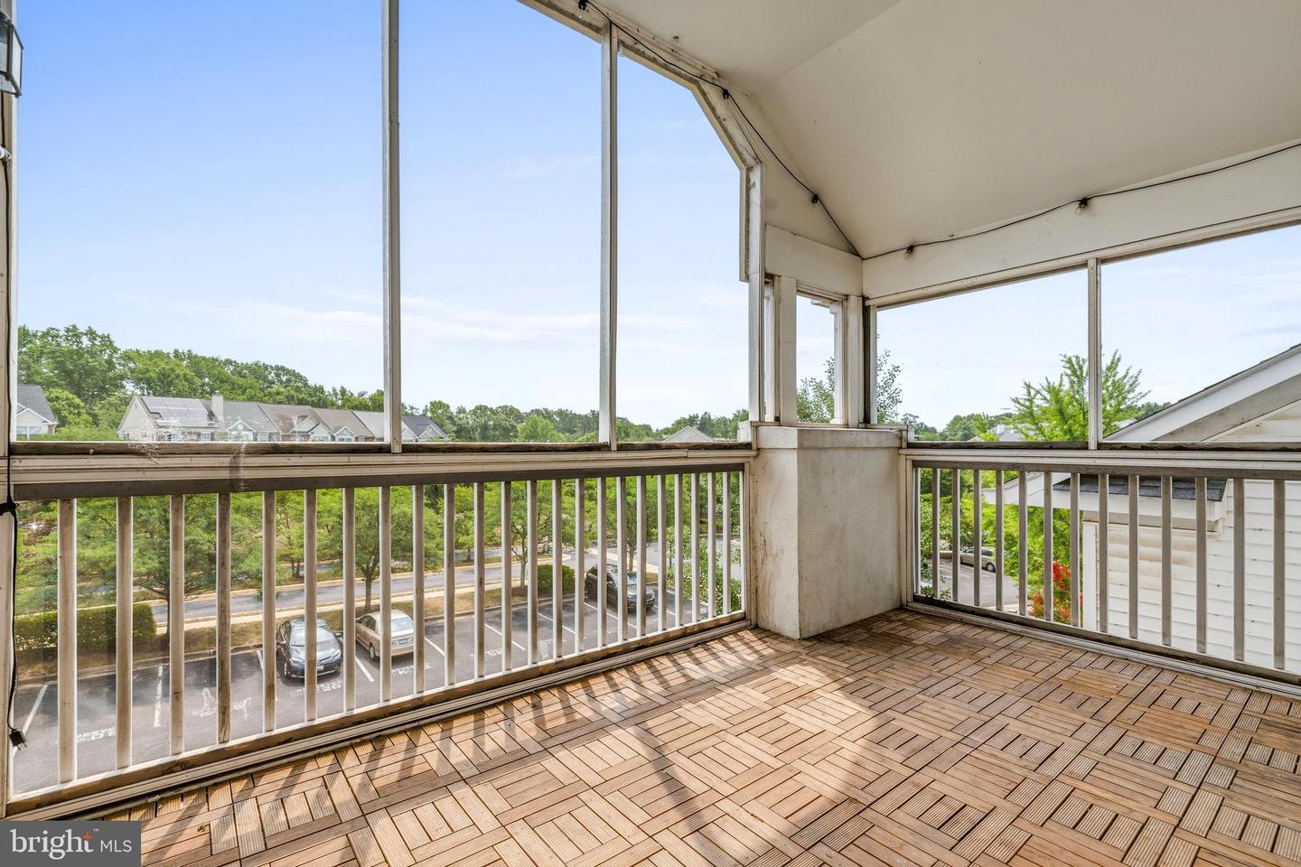 6640 Lake Park Dr #3b Property Photo 30
