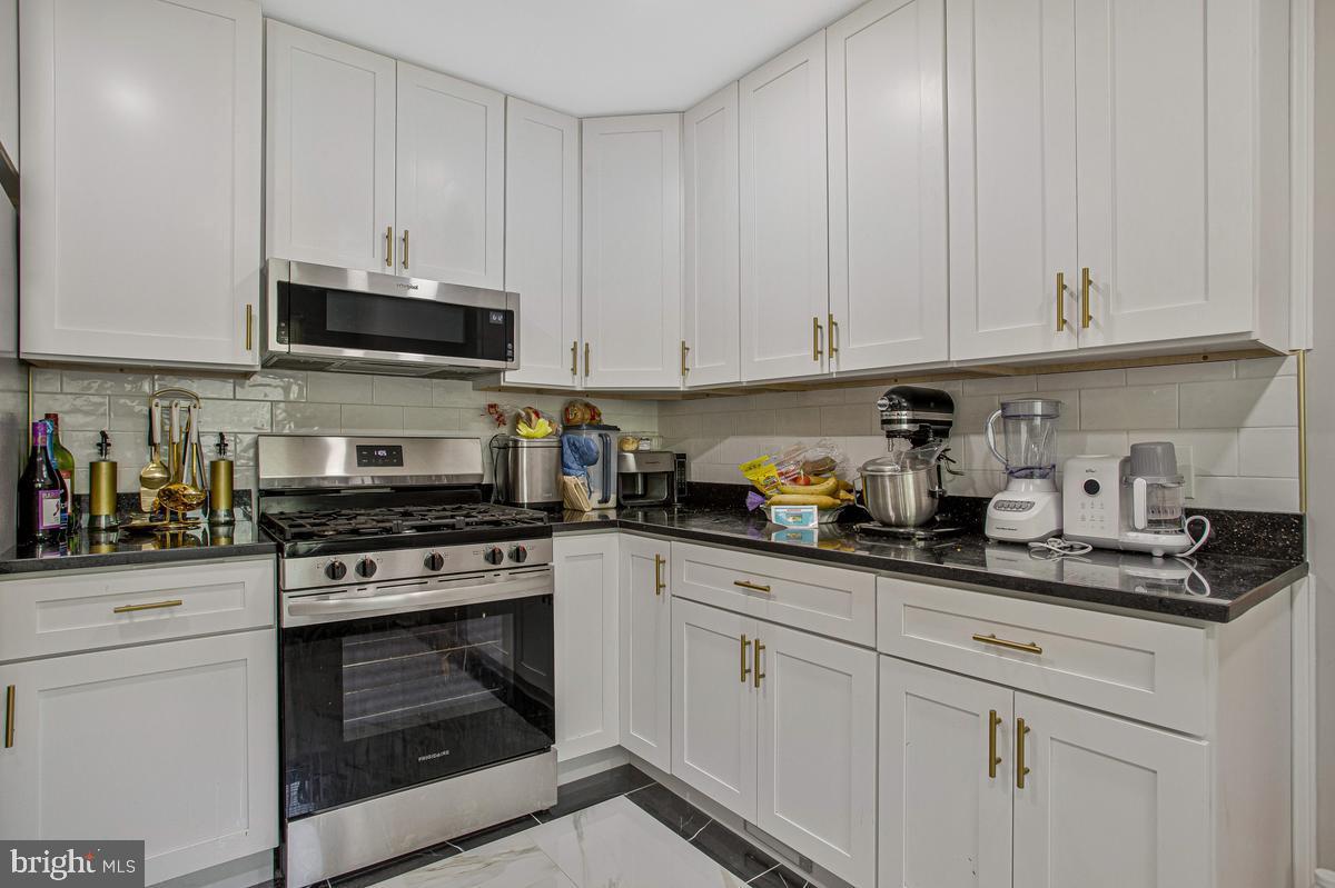 11306 Sherrington Ct Property Photo 11