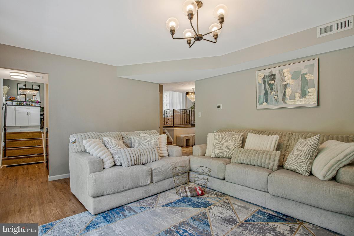 11306 Sherrington Ct Property Photo 13