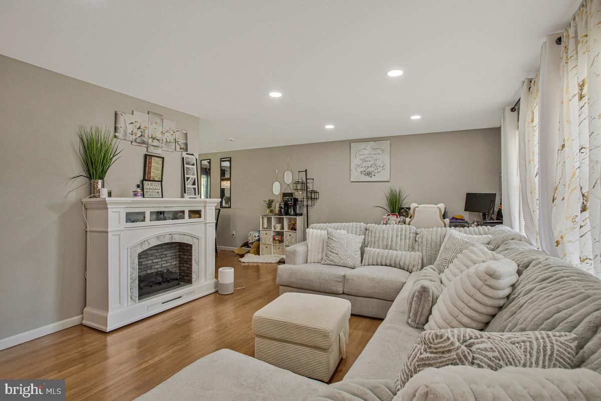 11306 Sherrington Ct Property Photo 16