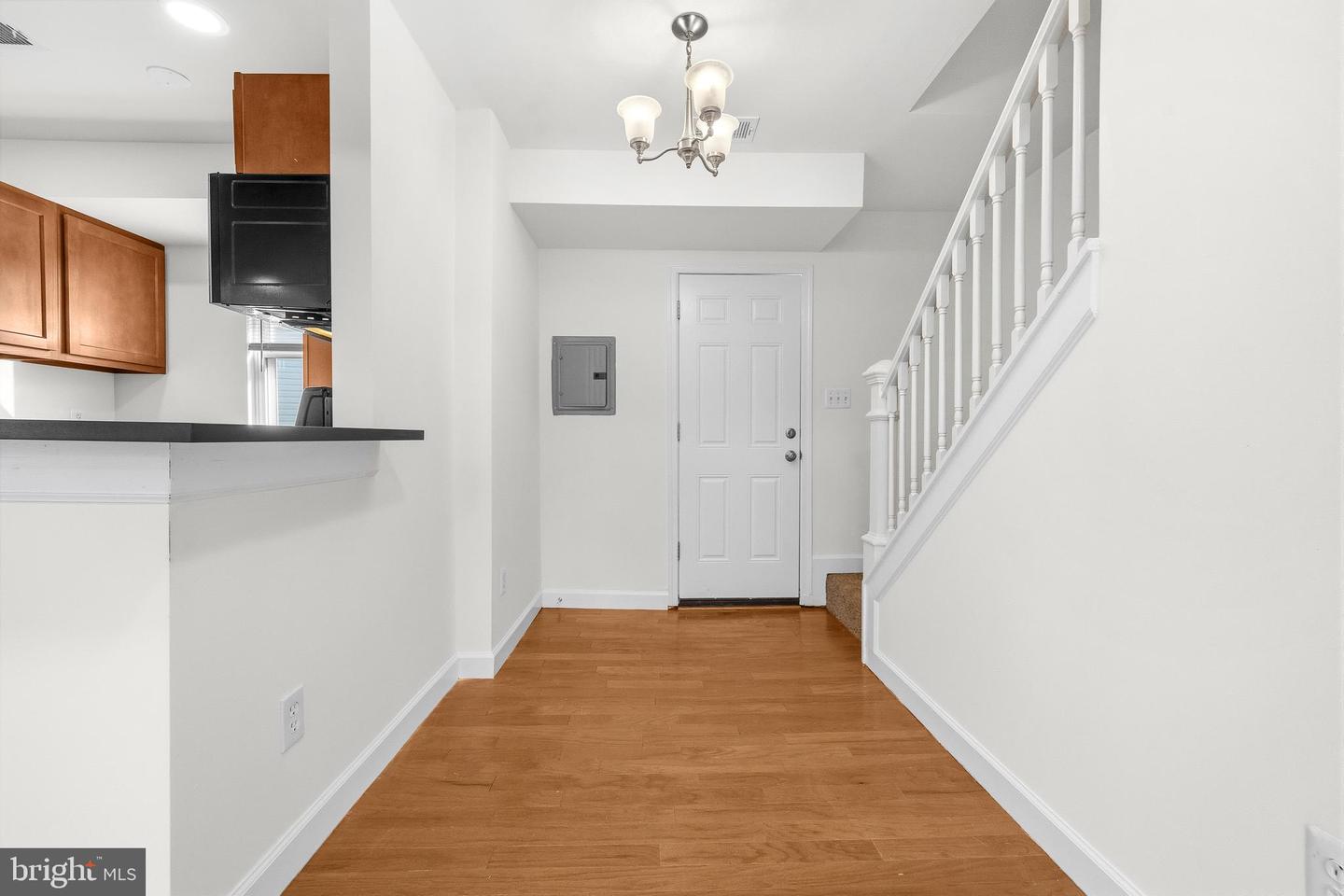 6944 Hawthorne St Property Photo 11
