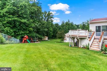 8418 Poplar Hill Dr Property Photo 5