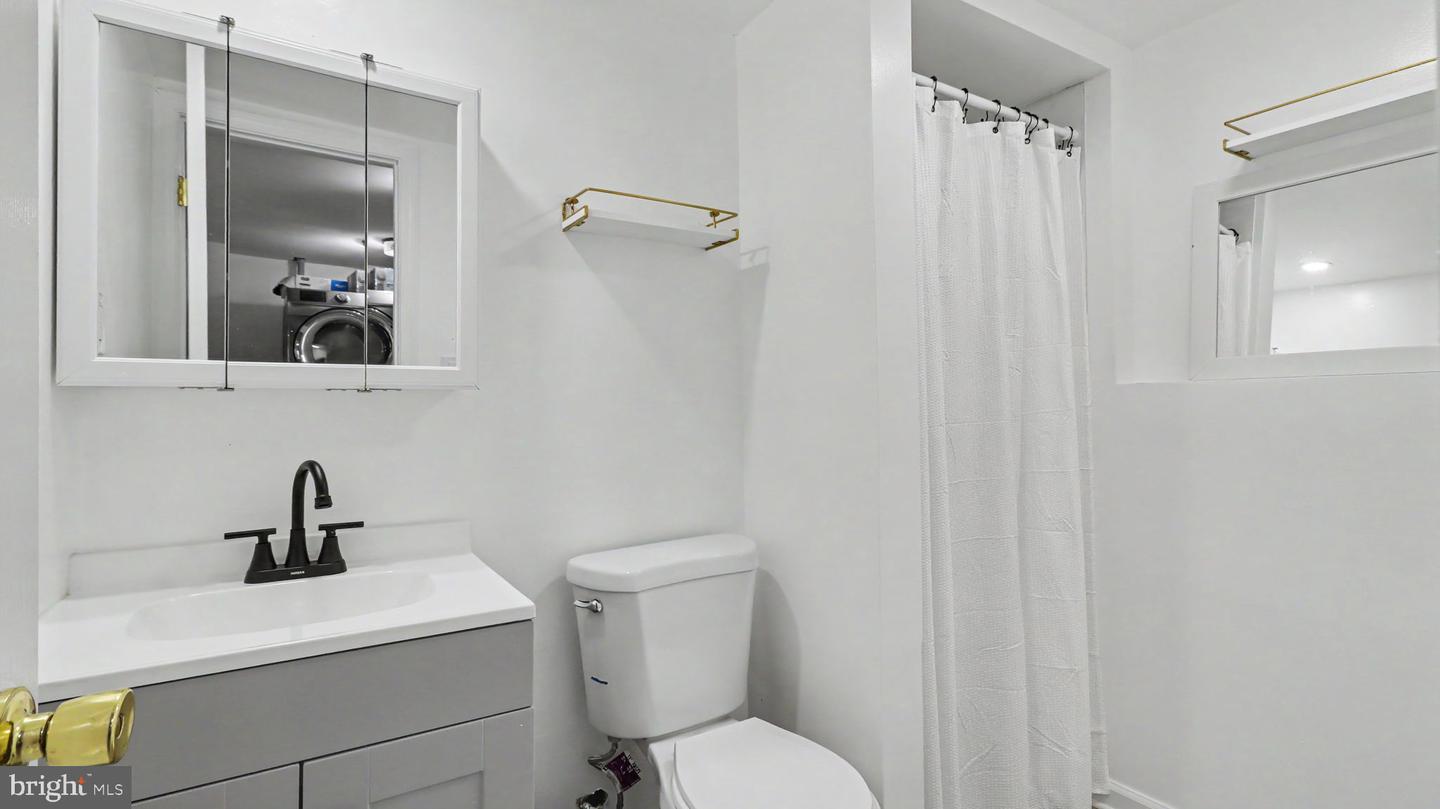 9012 Cameron Ct Property Photo 35
