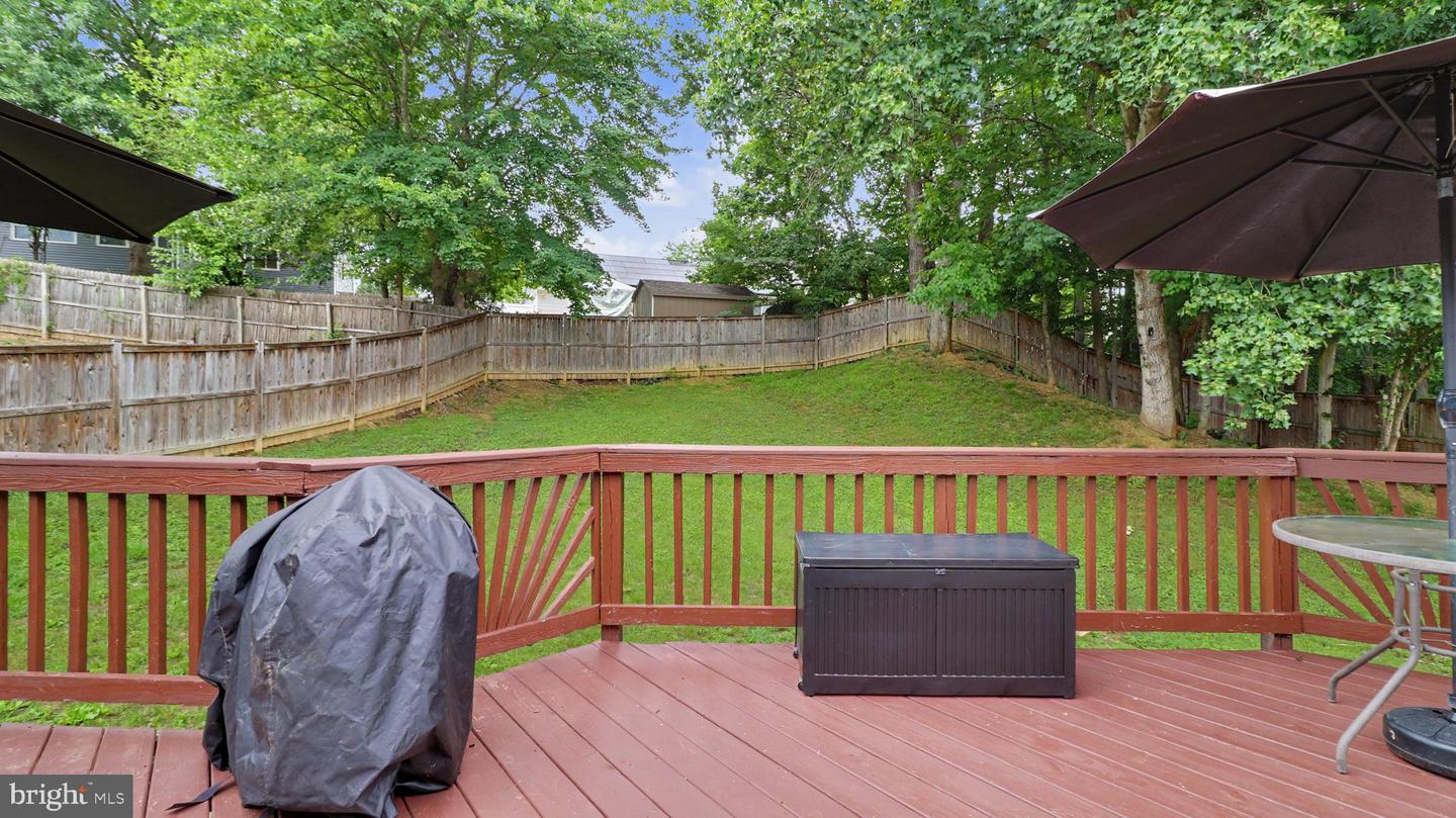 9012 Cameron Ct Property Photo 37