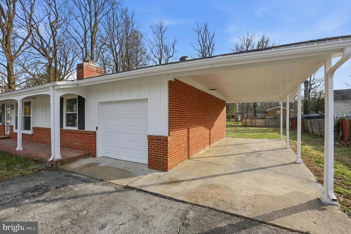 9535 Nottingham Dr Property Photo 4