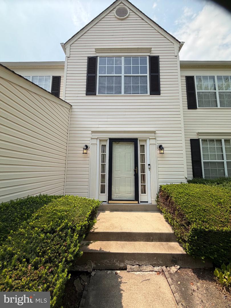 10709 Heatherleigh Dr Property Photo 2