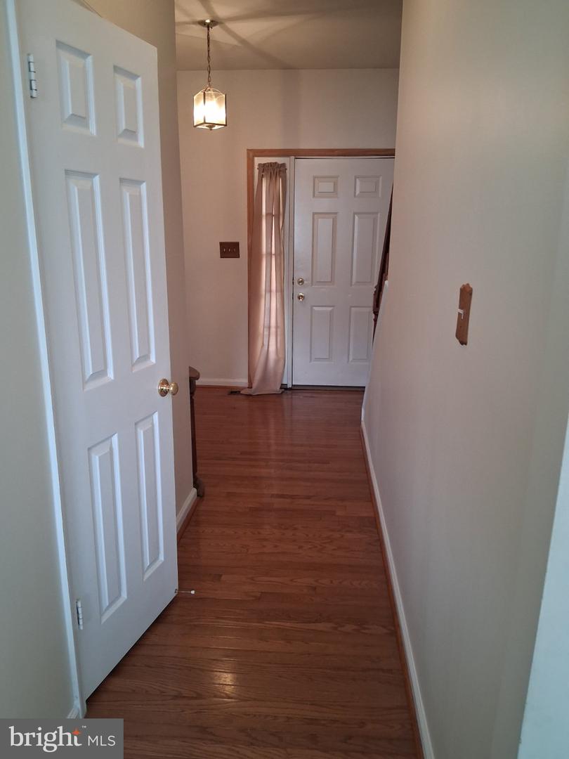 10709 Heatherleigh Dr Property Photo 3