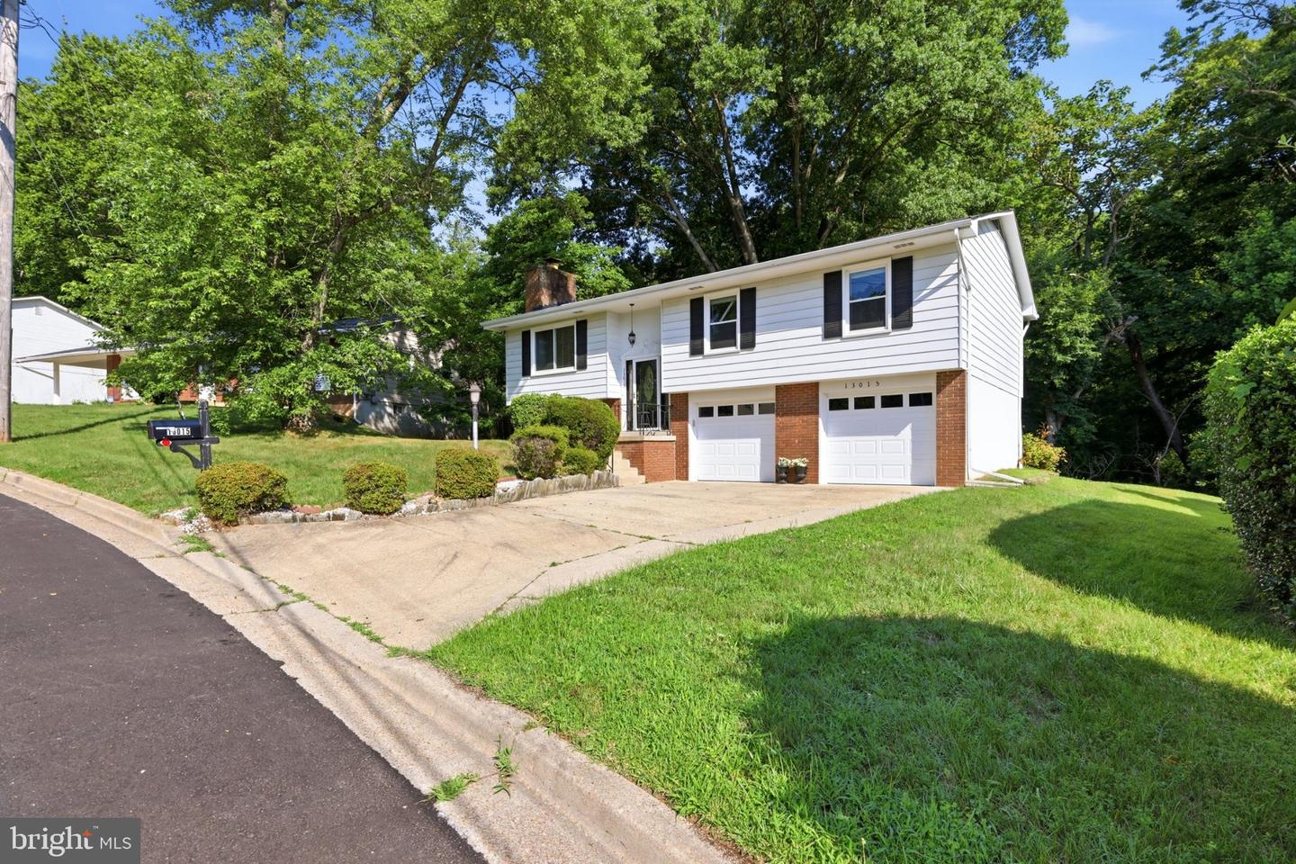 13015 Chalfont Ave Property Photo 3