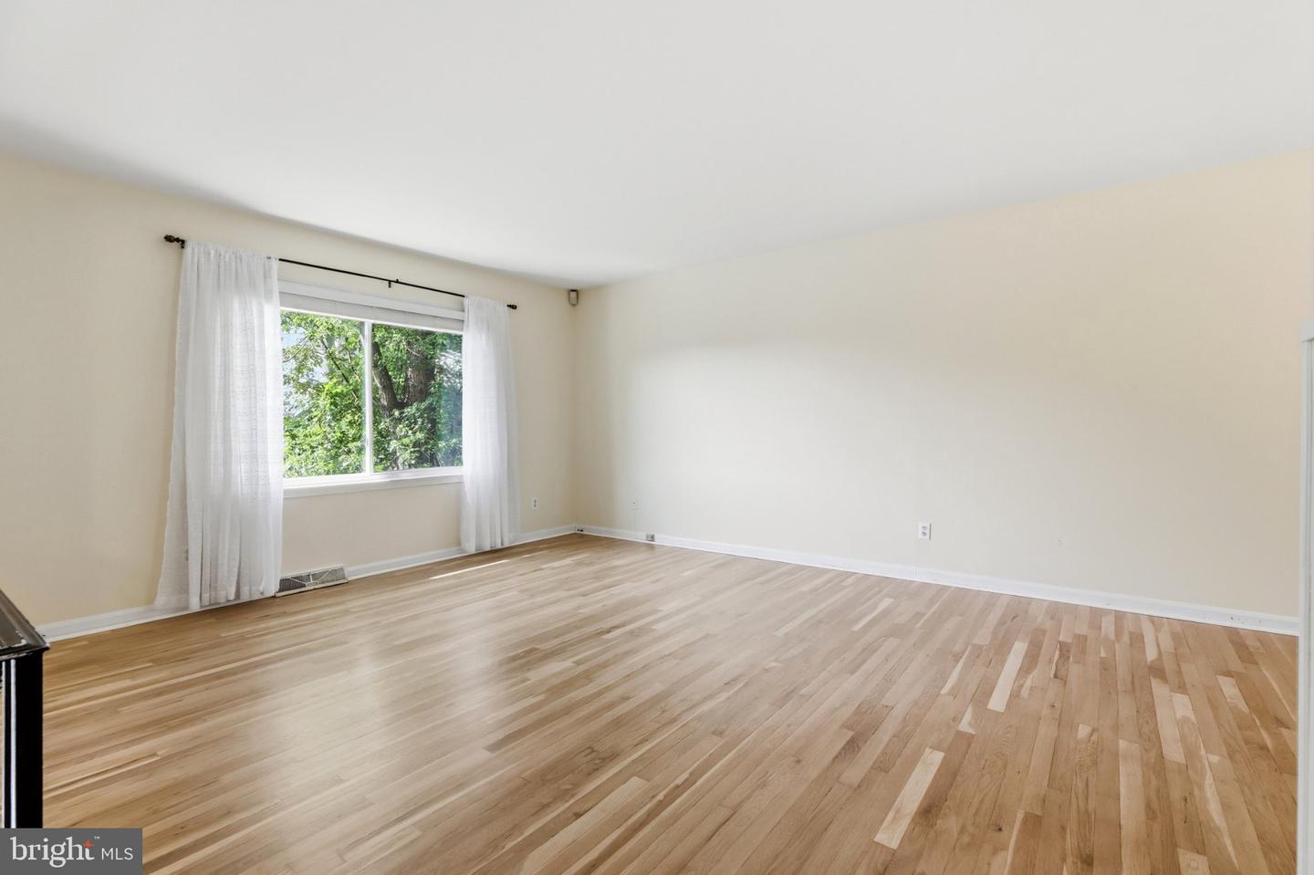 13015 Chalfont Ave Property Photo 8