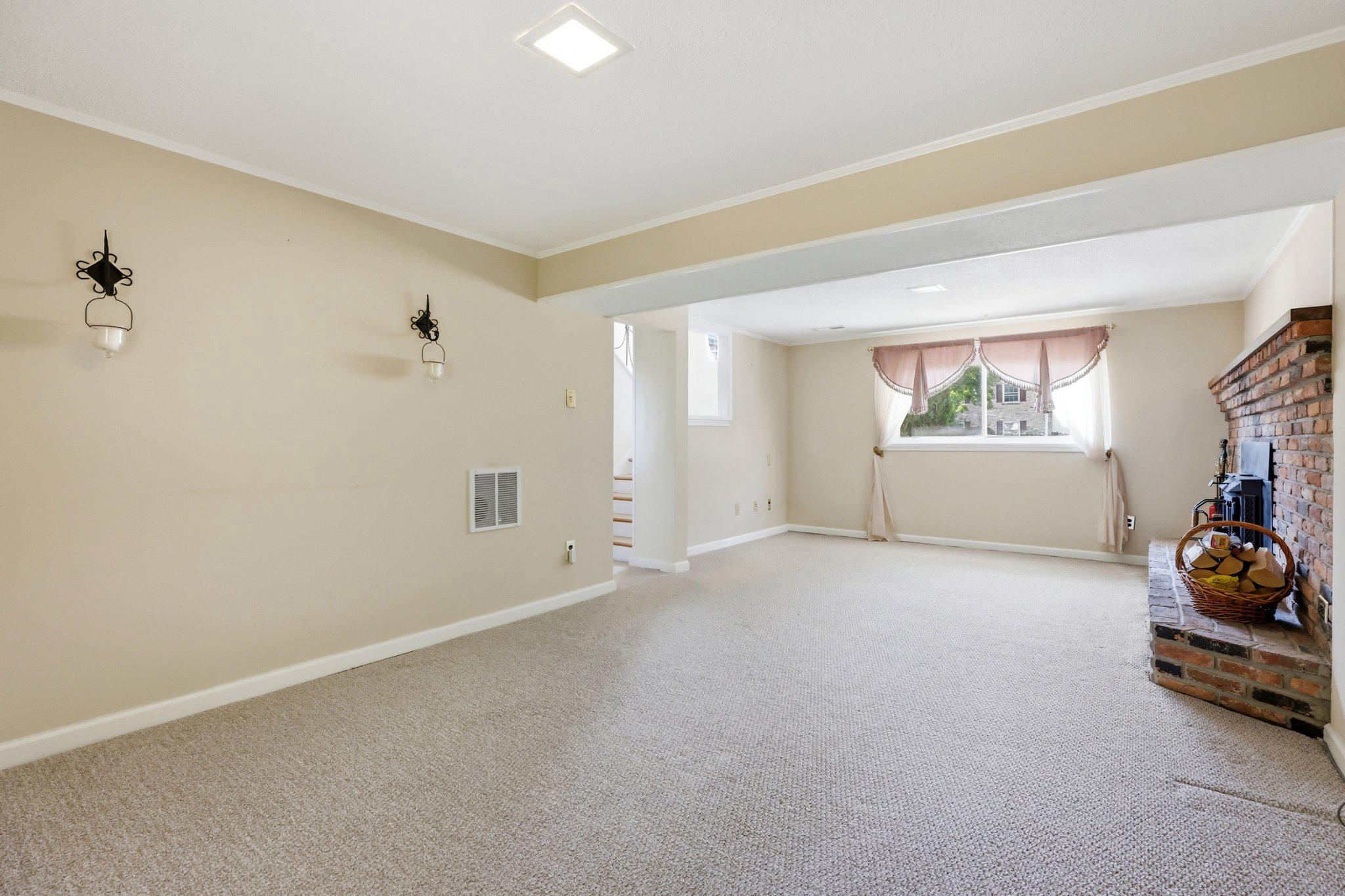 13015 Chalfont Ave Property Photo 34
