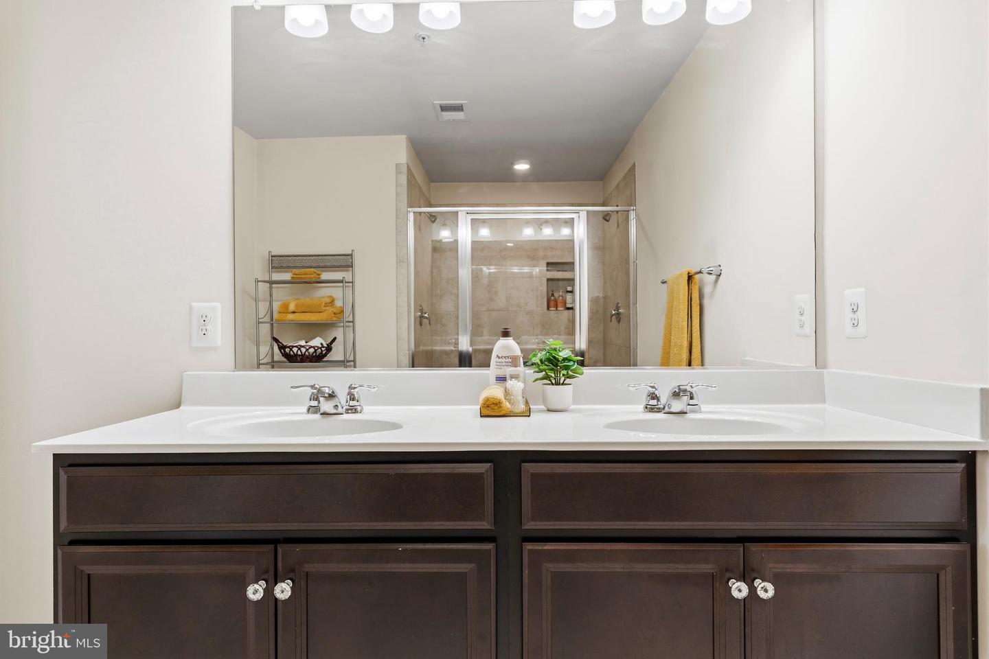 2643 Campus Way N Property Photo 20