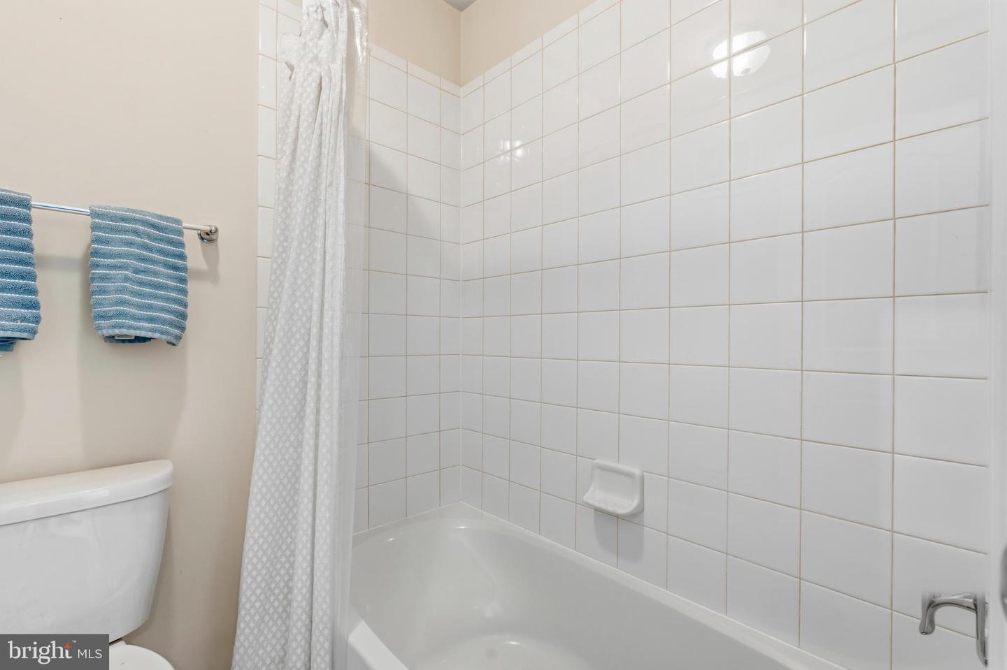 2643 Campus Way N Property Photo 29