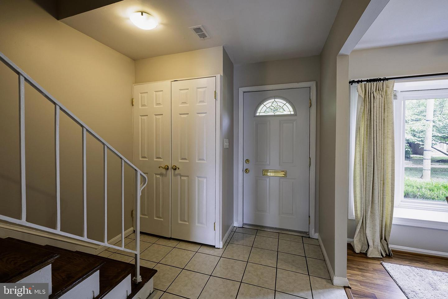 7950 Lakecrest Dr Property Photo 6