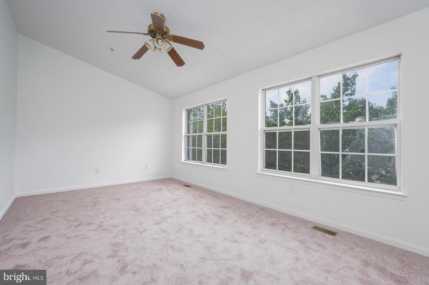 9909 Royal Commerce Pl Property Photo 16