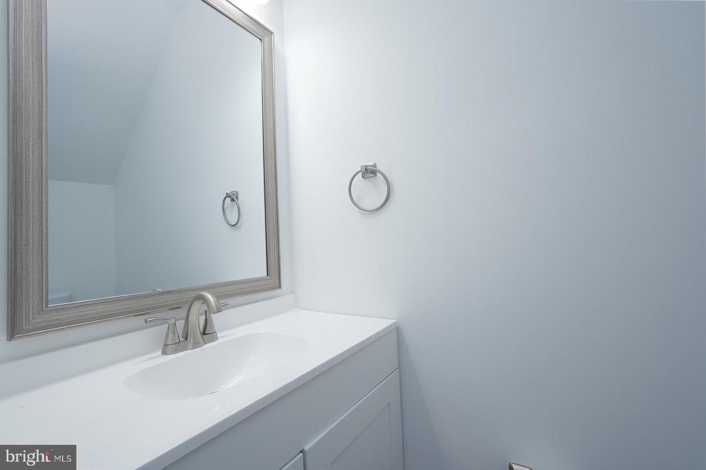 9909 Royal Commerce Pl Property Photo 21
