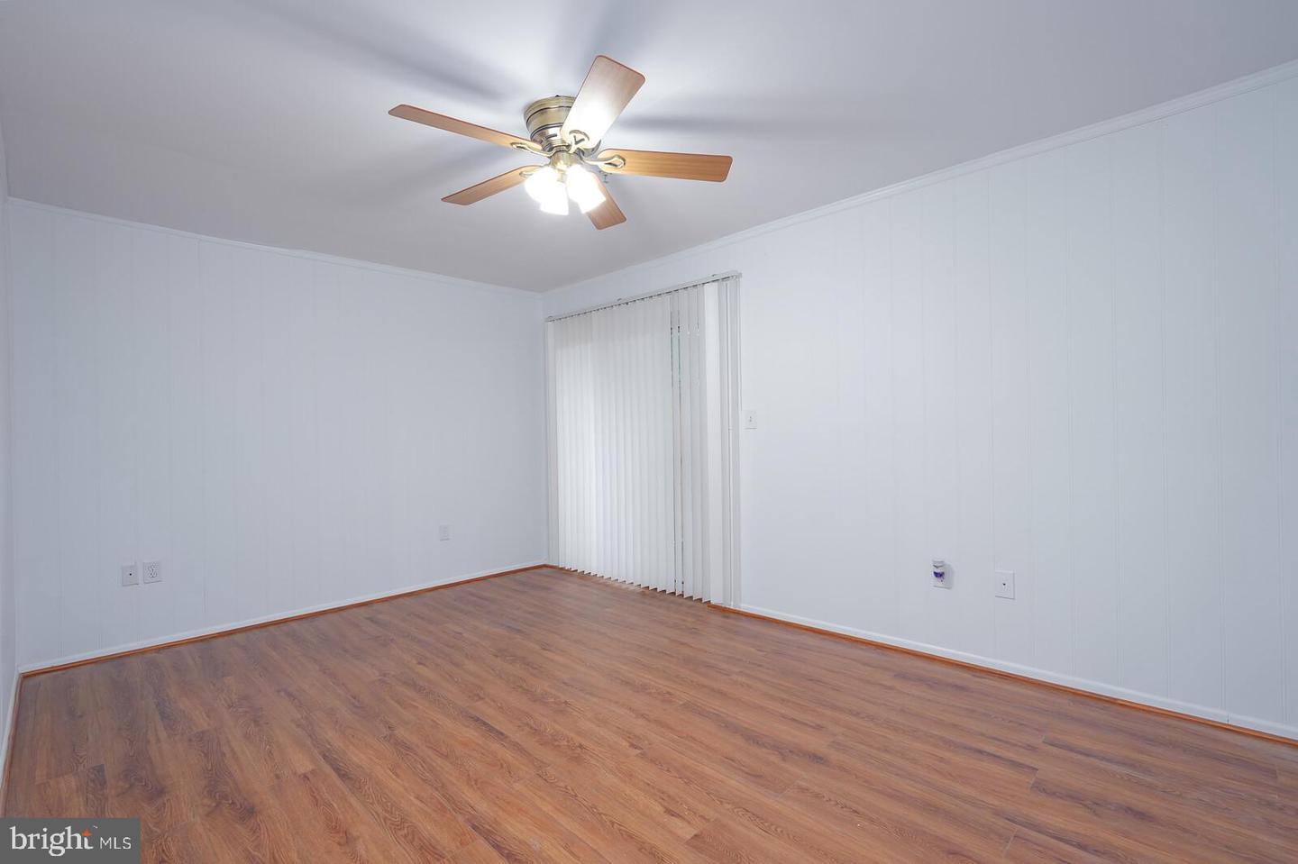 9909 Royal Commerce Pl Property Photo 22