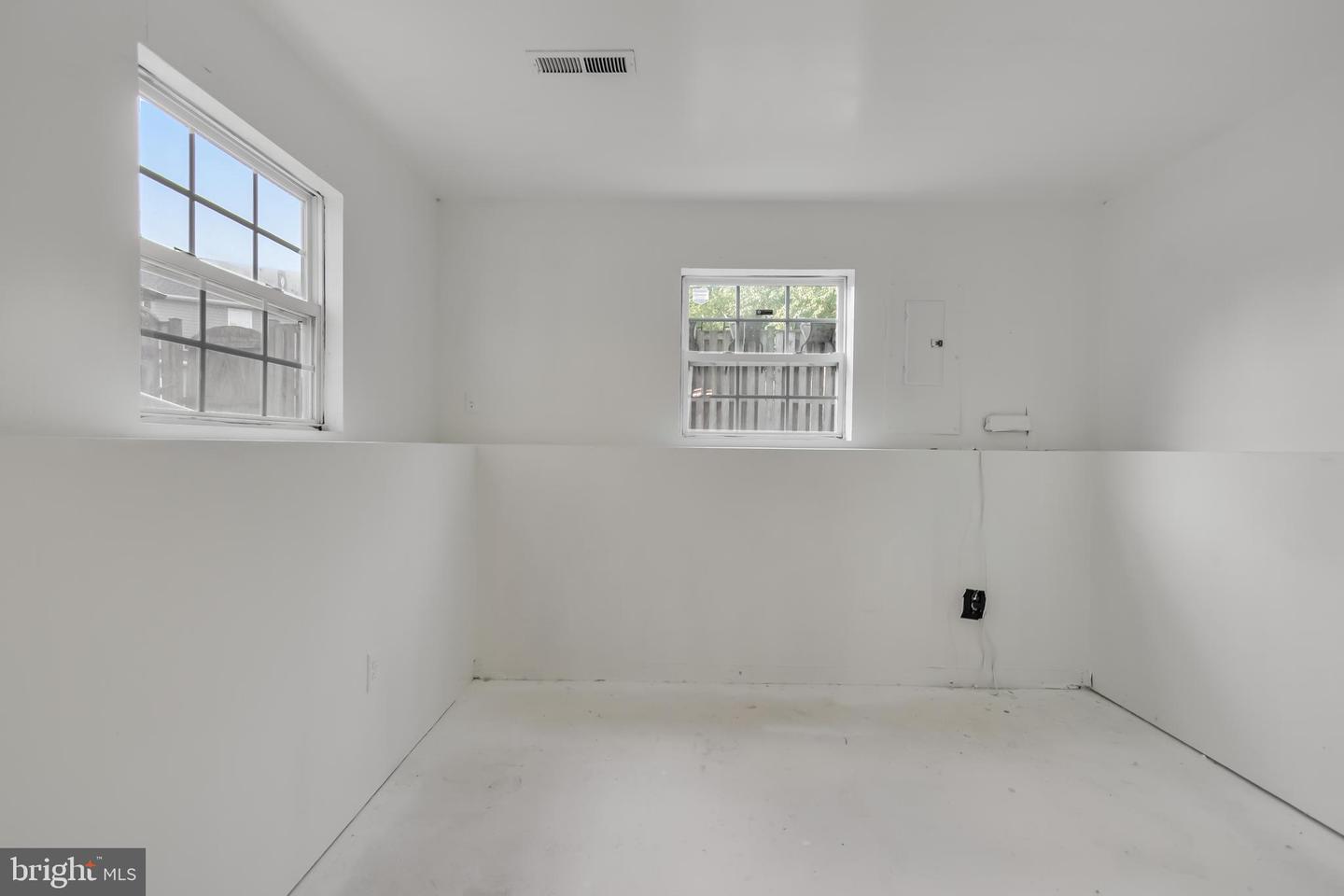 1110 Blue Wing Ter Property Photo 5