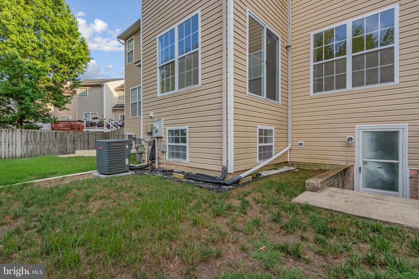 1110 Blue Wing Ter Property Photo 30