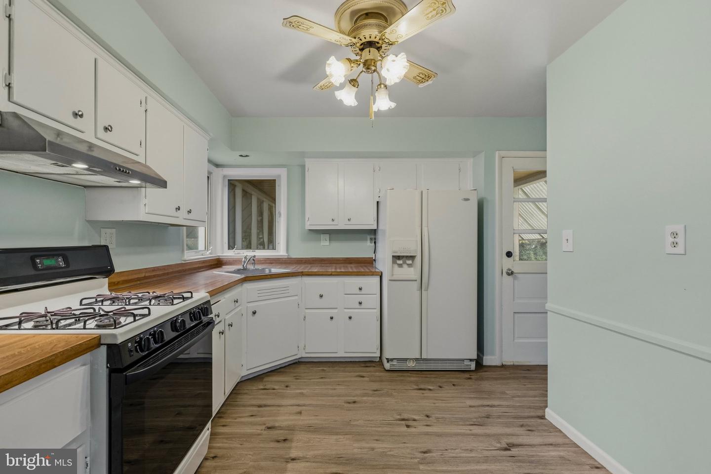 1412 Torrey Pl Property Photo 12
