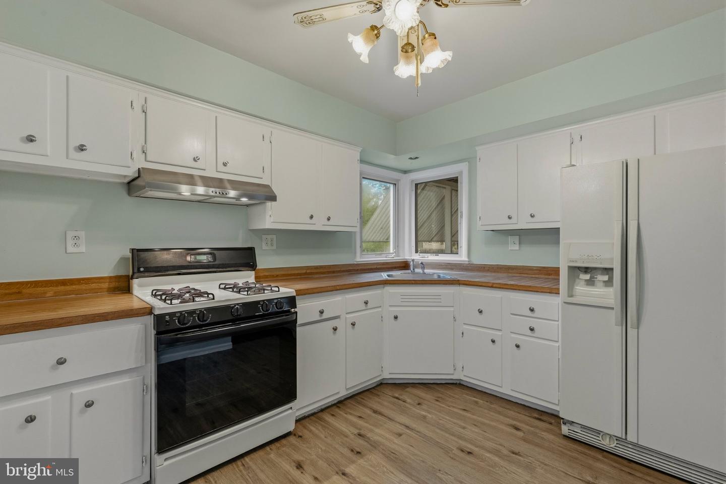 1412 Torrey Pl Property Photo 13