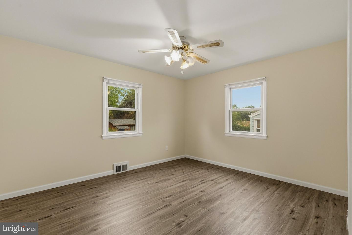1412 Torrey Pl Property Photo 18