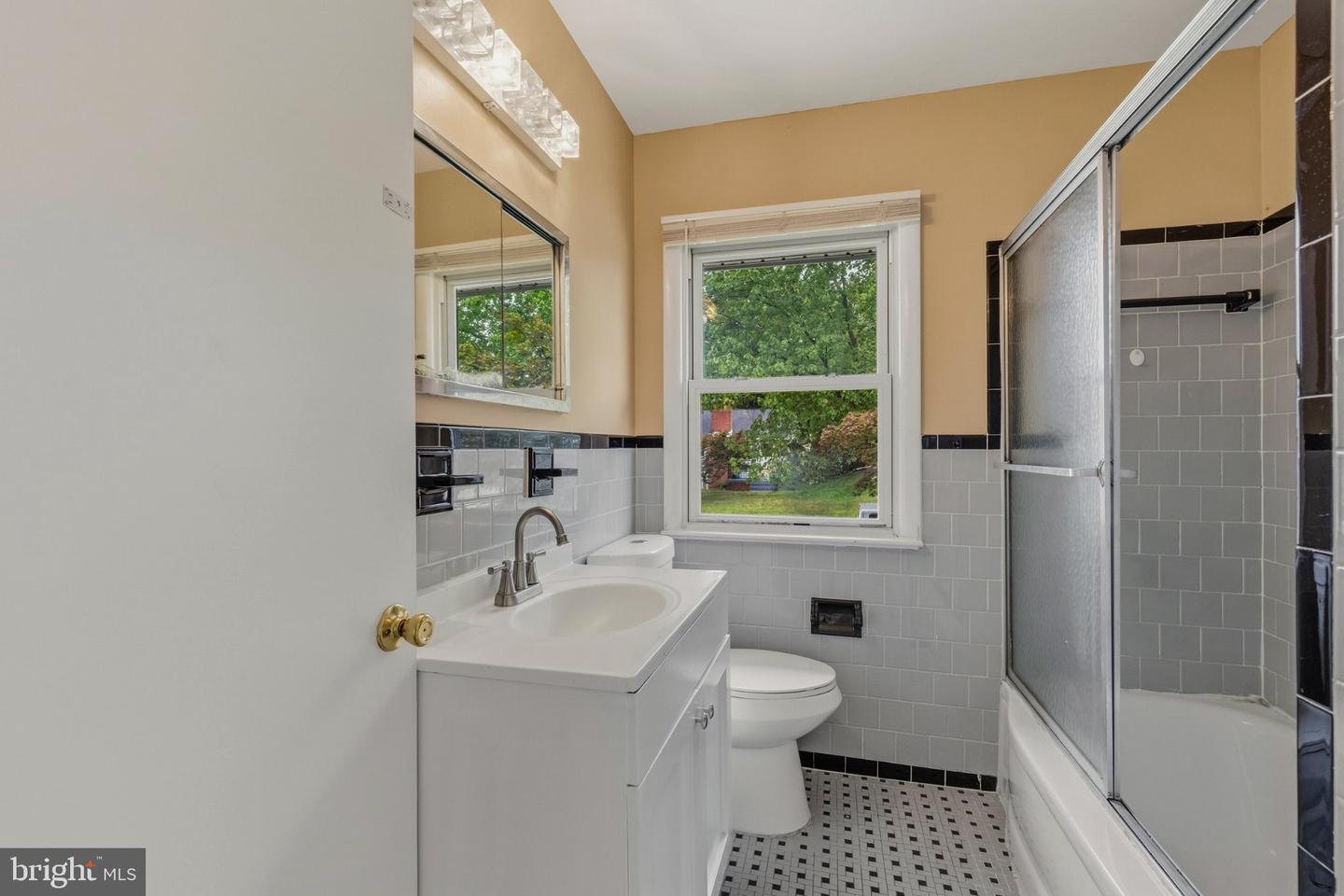 1412 Torrey Pl Property Photo 24