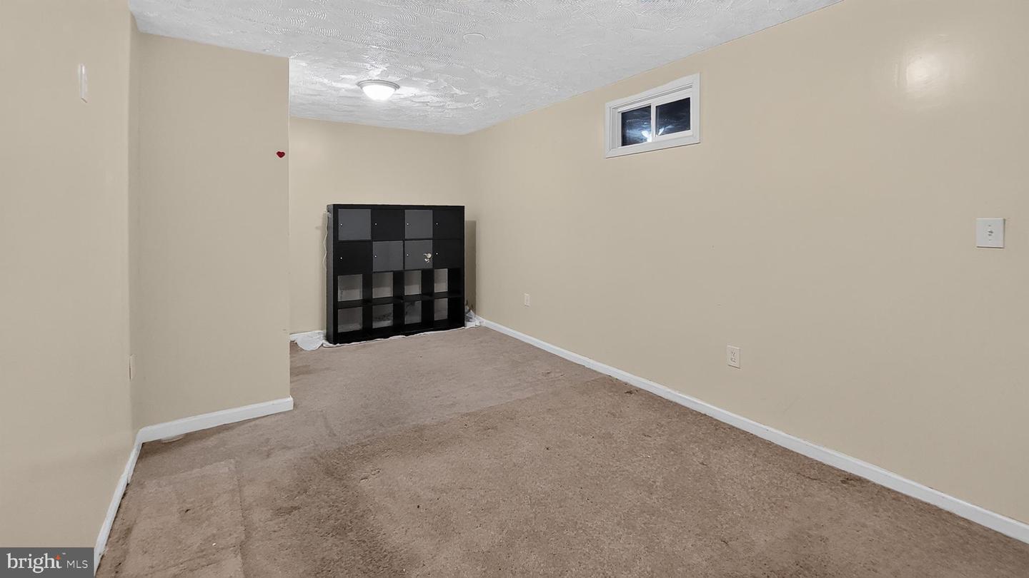 13100 N Point Ln Property Photo 29