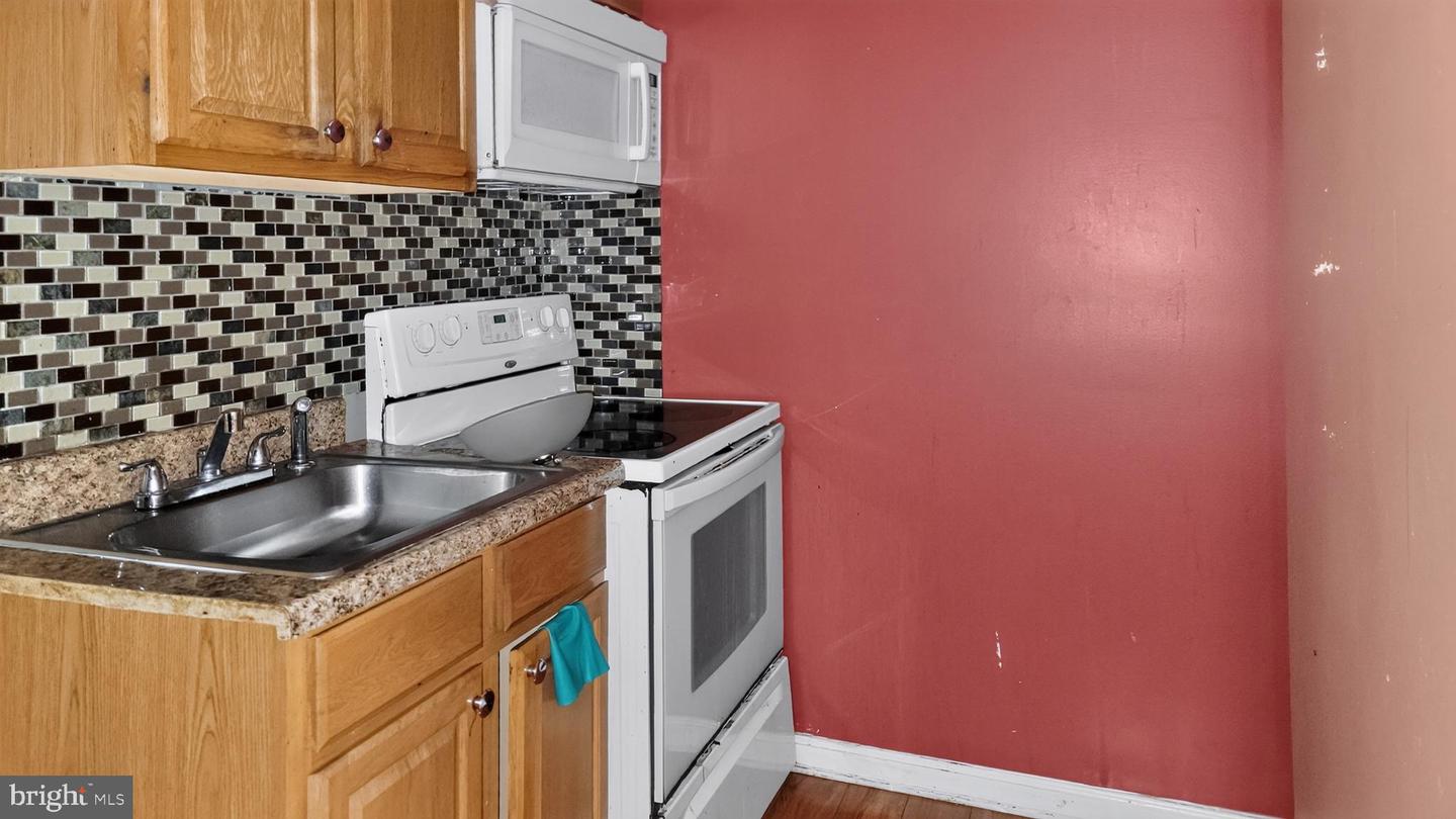 13100 N Point Ln Property Photo 37