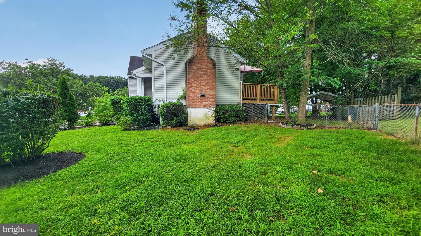 13100 N Point Ln Property Photo 45