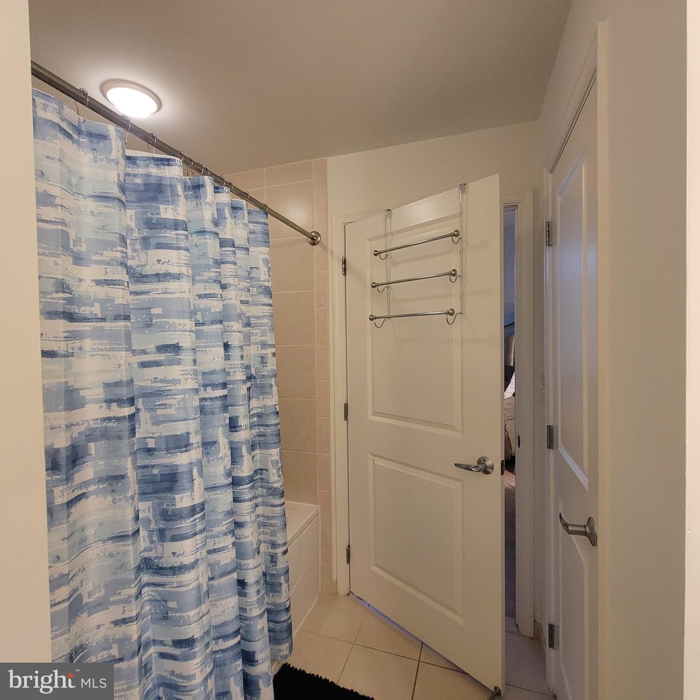 155 Potomac Psge #719 Property Photo 11