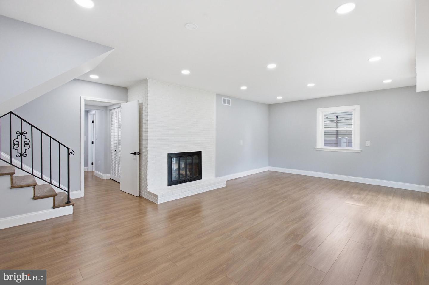 7901 Powhatan St Property Photo 15