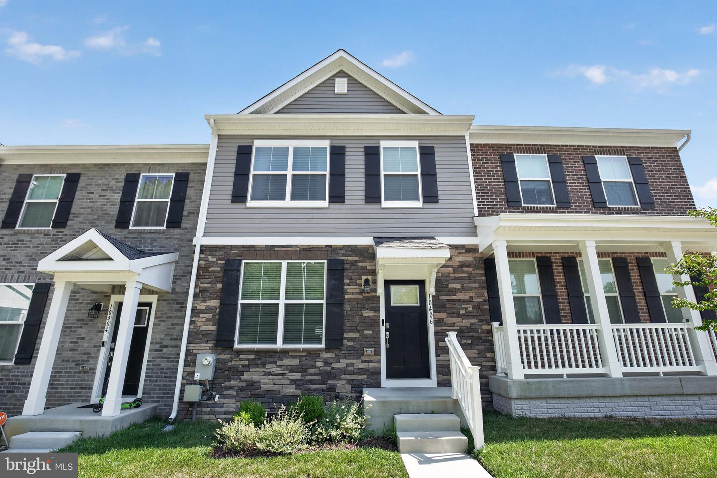 10406 Serenade Ln Property Photo 1