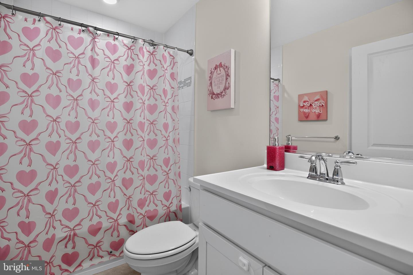 10406 Serenade Ln Property Photo 28