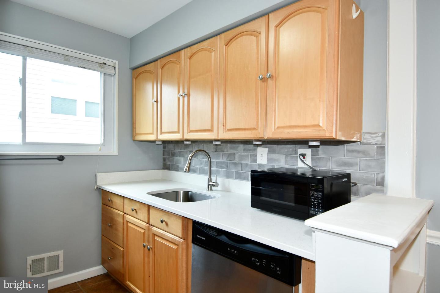 4710 Queensbury Rd #2 Property Photo 12