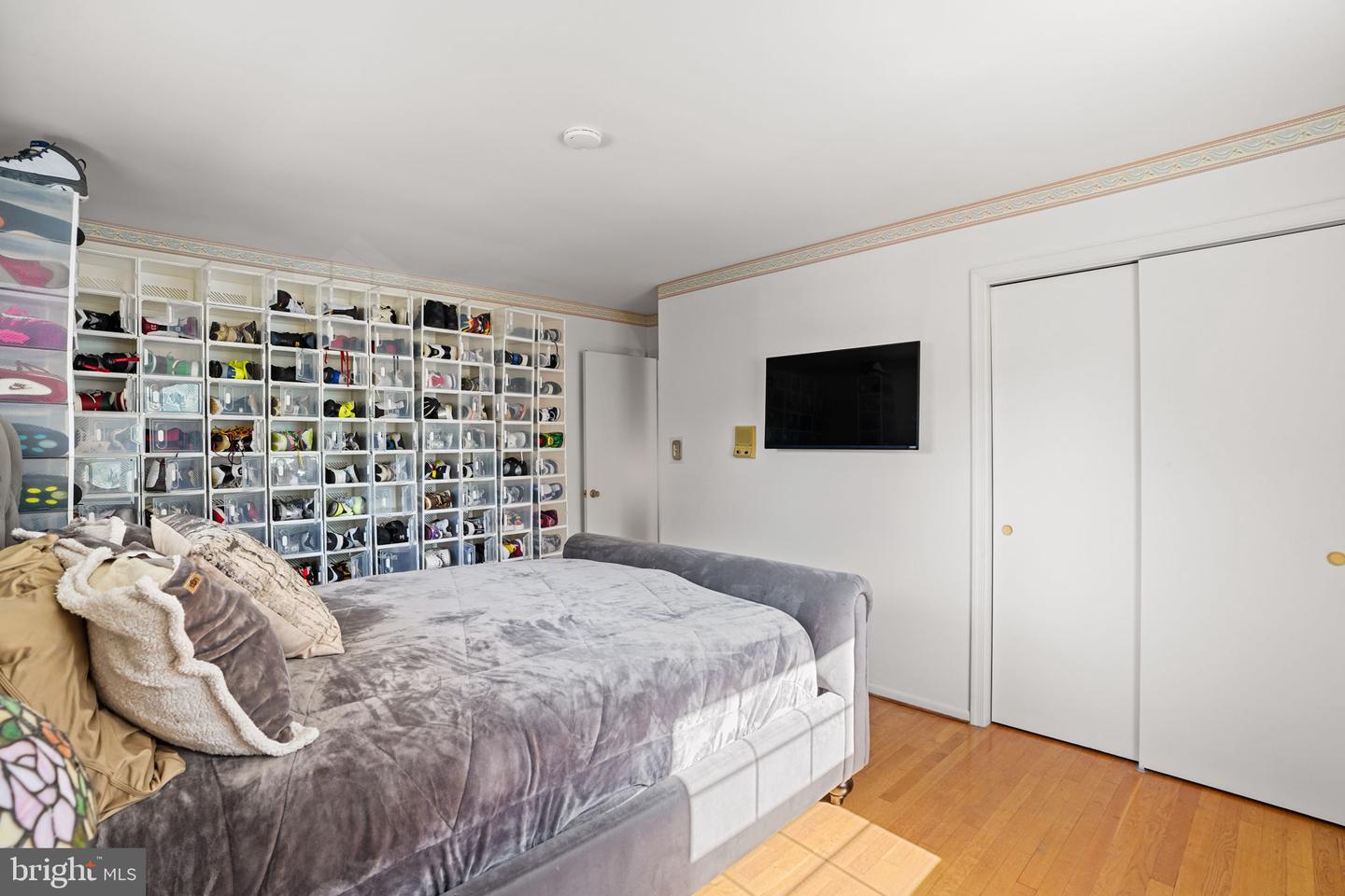 320 Pemberton St Property Photo 29
