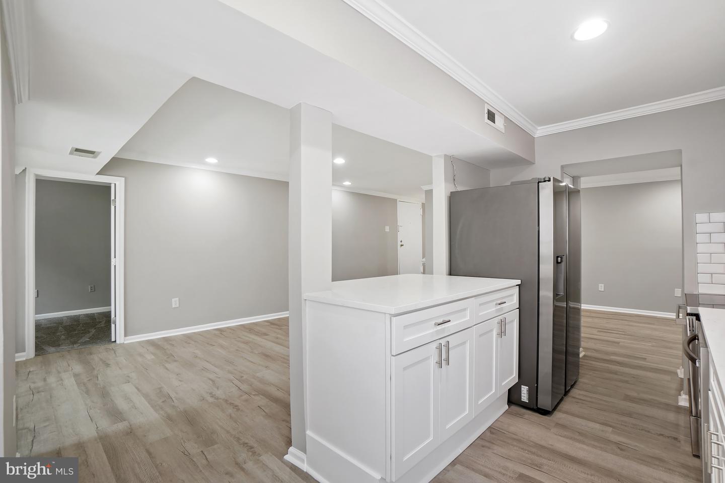 8015 Mandan Rd #304 Property Photo 11