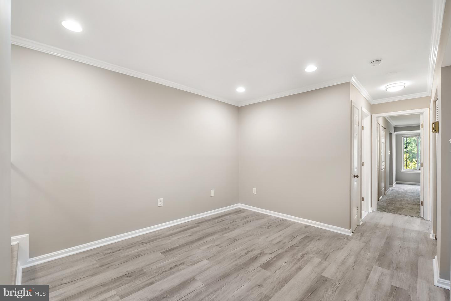 8015 Mandan Rd #304 Property Photo 24