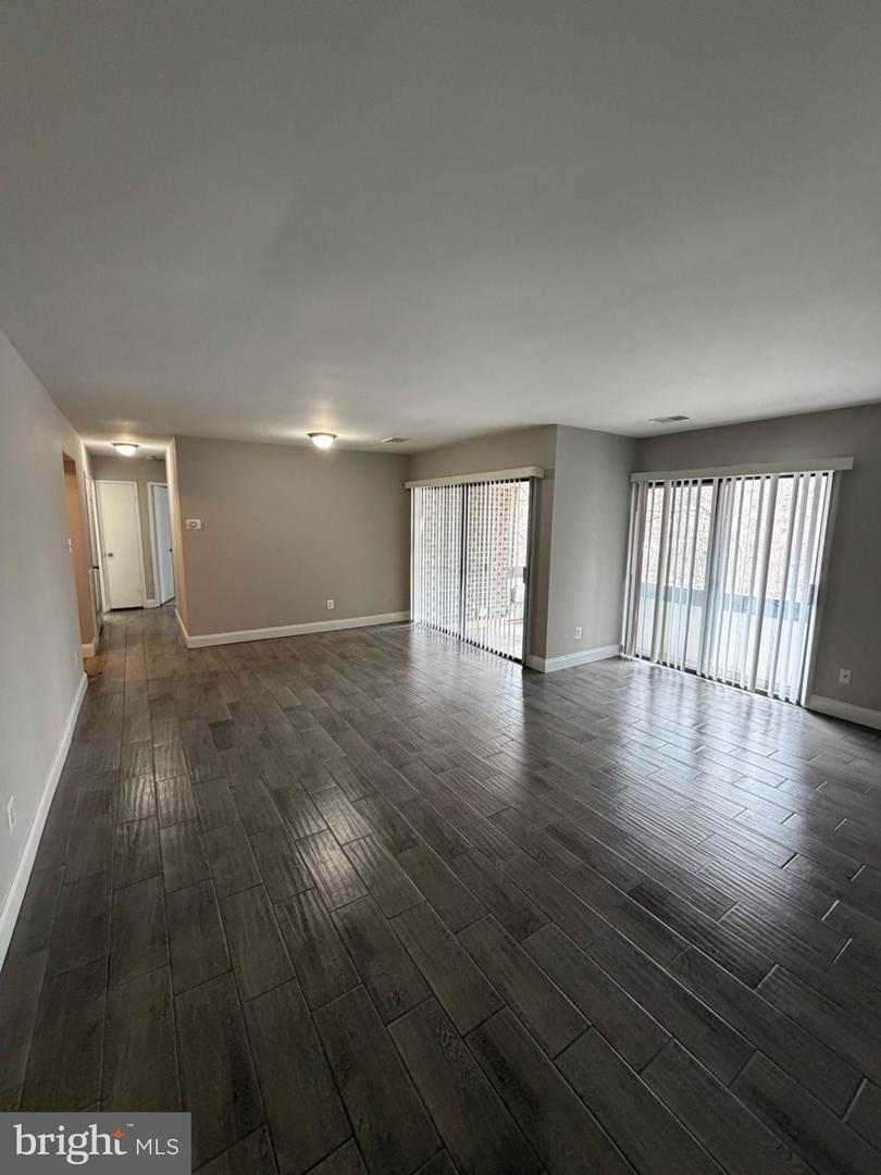 10242 Prince Pl #206 Property Photo 1