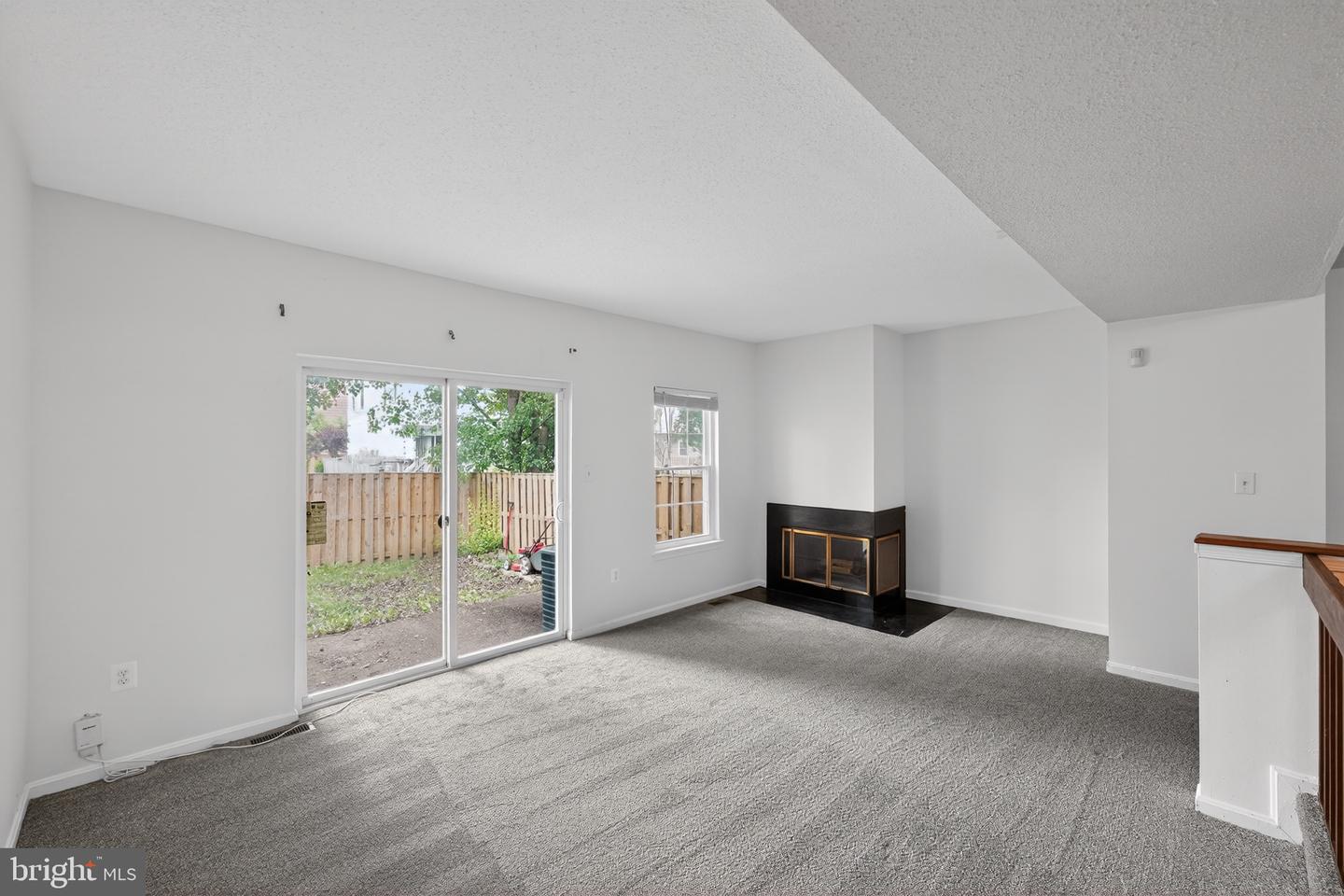 1015 Saint Michaels Dr Property Photo 5