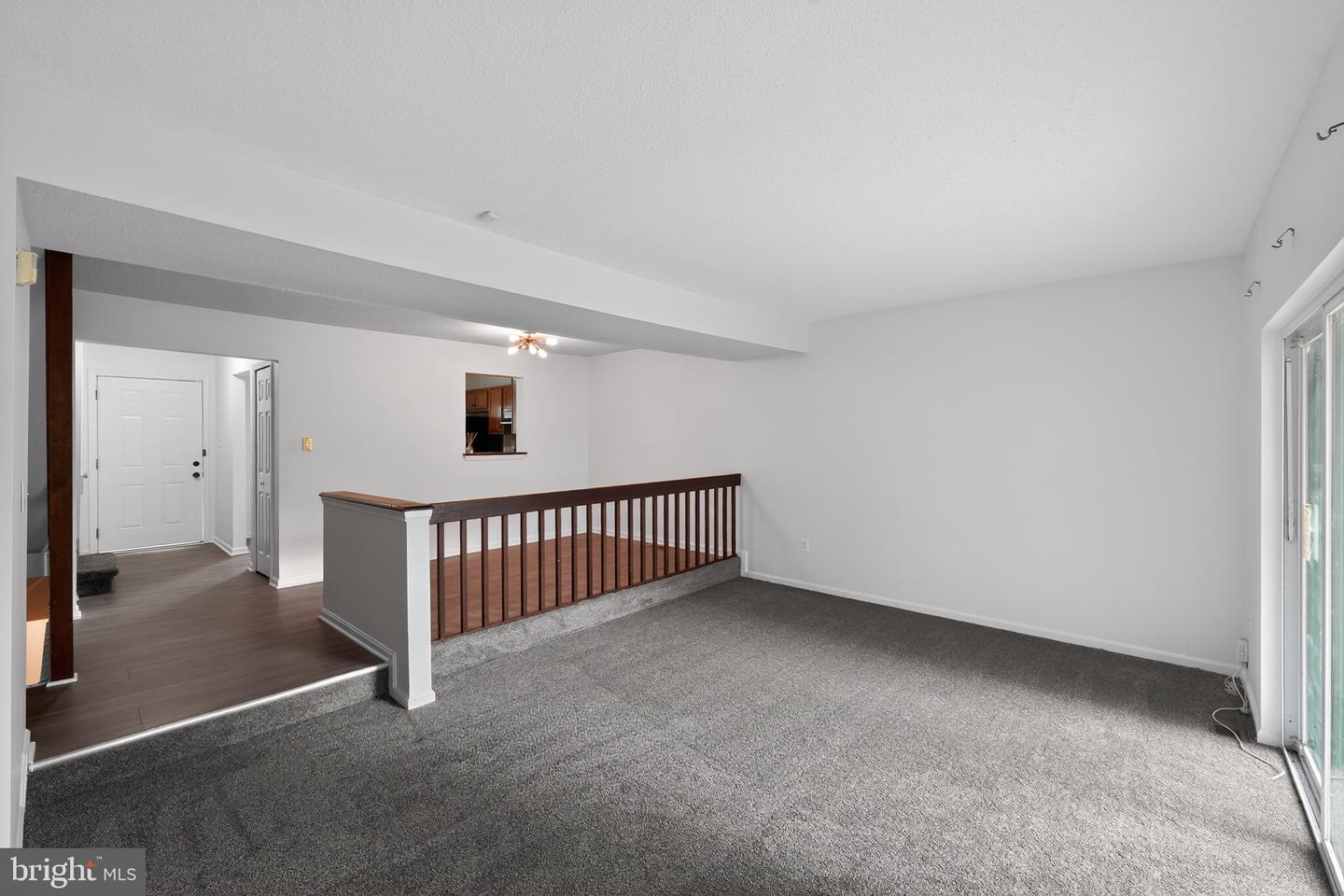 1015 Saint Michaels Dr Property Photo 8