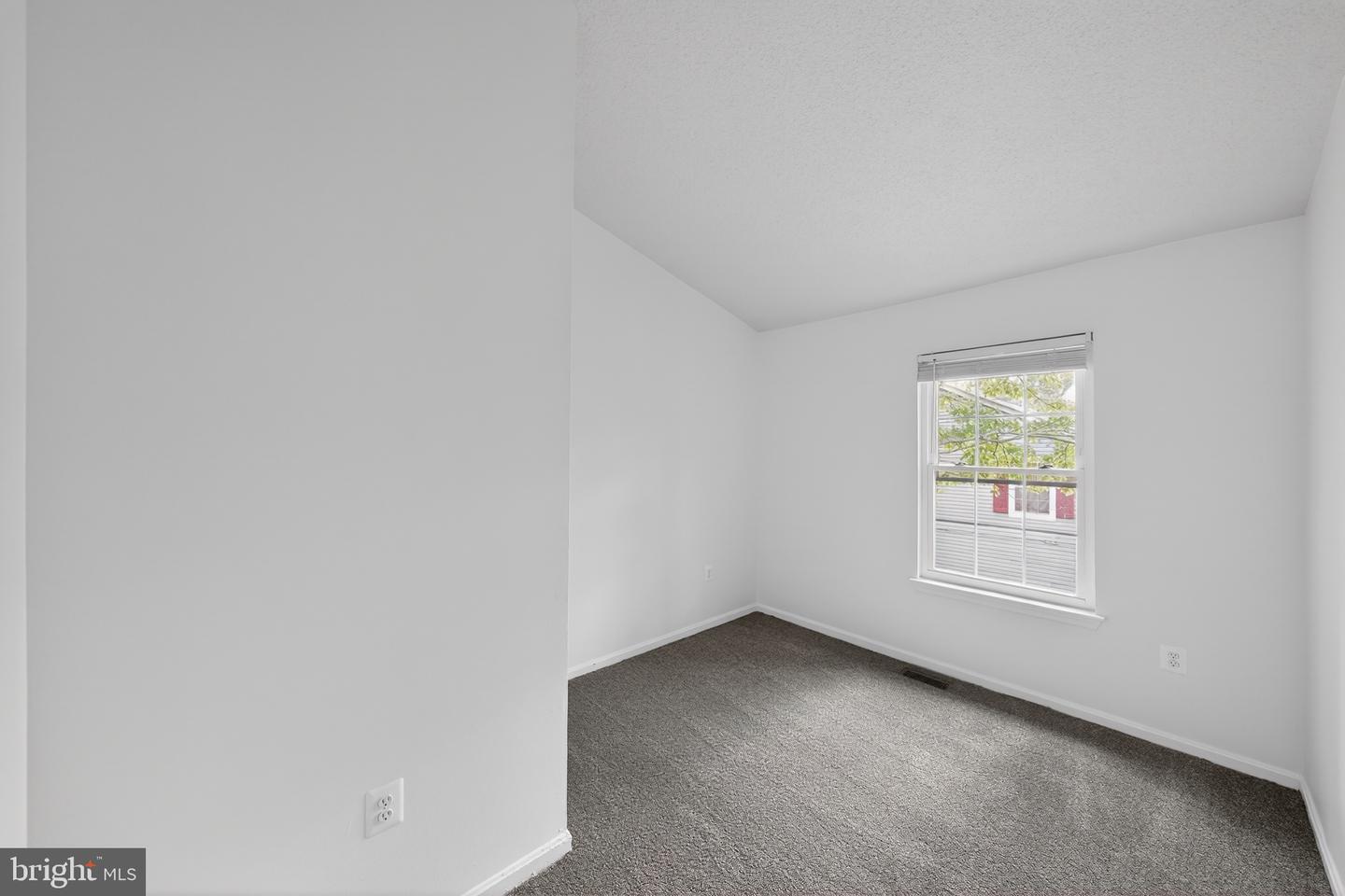 1015 Saint Michaels Dr Property Photo 20